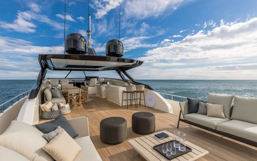 Ferretti Yachts 1000 фото 1.15