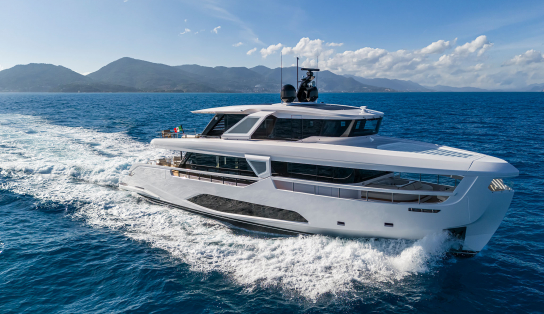 Ferretti Yachts INFYNITO 90 #11