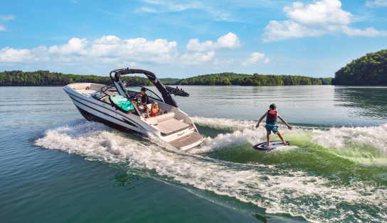 Sea Ray  SDX 230 Surf