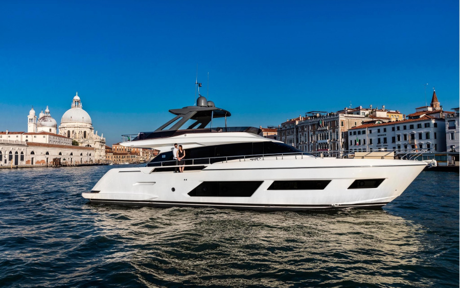 Ferretti Yachts 670 фото 1.3