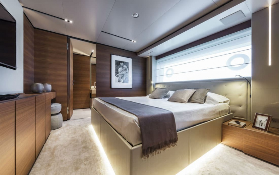Custom Line Navetta 33 фото 2.16