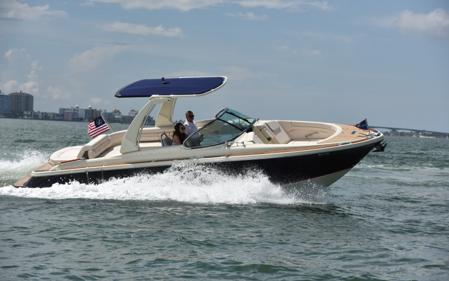 Chris-Craft Launch 28 GT SURF фото 1.17