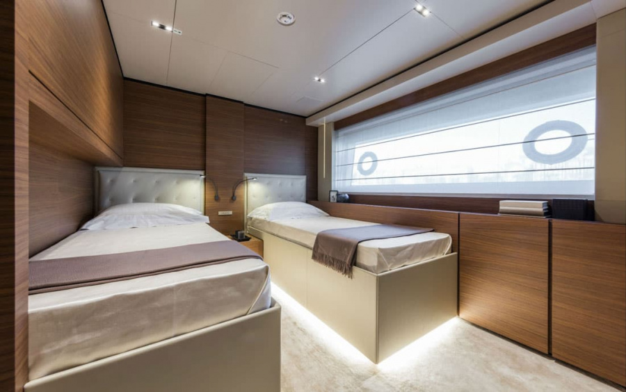 Custom Line Navetta 33 фото 2.23